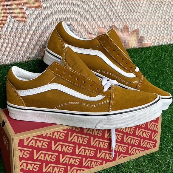 Vans WMNS Old Skool
Color Theory Golden Brown
VN0005UF1M7
Sneakers - Picture 8 of 16